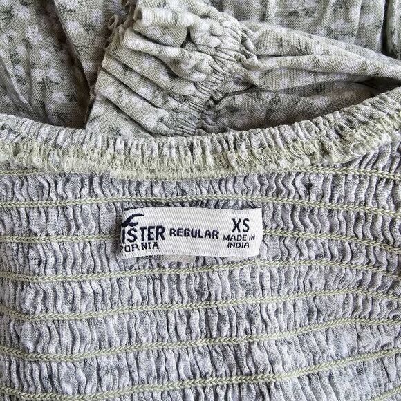 Hollister XS Gray Floral Mini Dress Long Sleeve Smocked Back Sweetheart - Picture 9 of 10